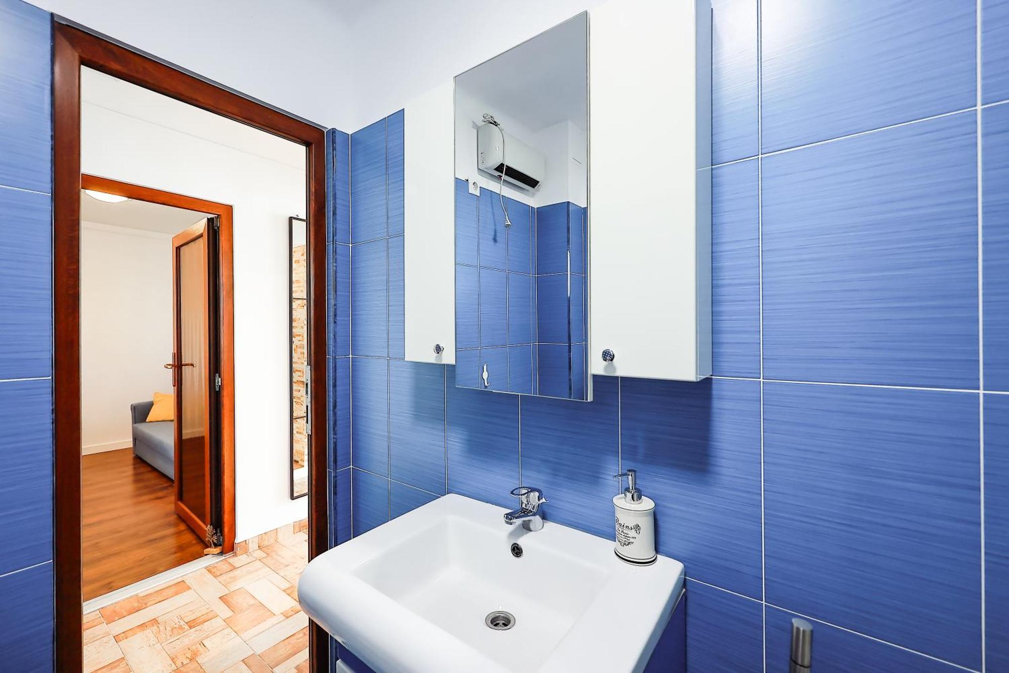 Oradea City Center Apartment Near Aquapark With Jacuzzi & Parking Exterior foto